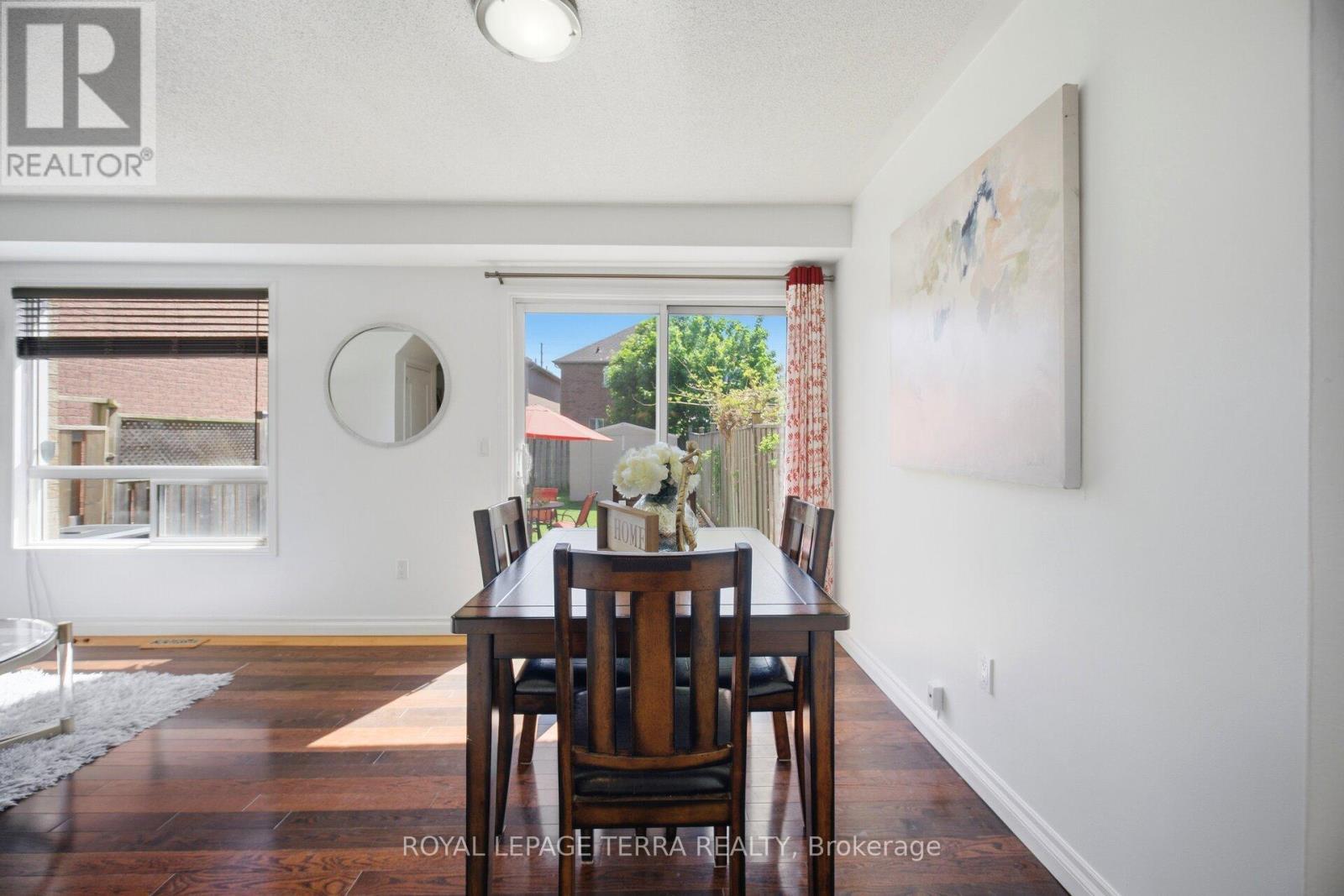6262 Miriam Way, Mississauga, ON - Indoor Photo Showing Dining Room