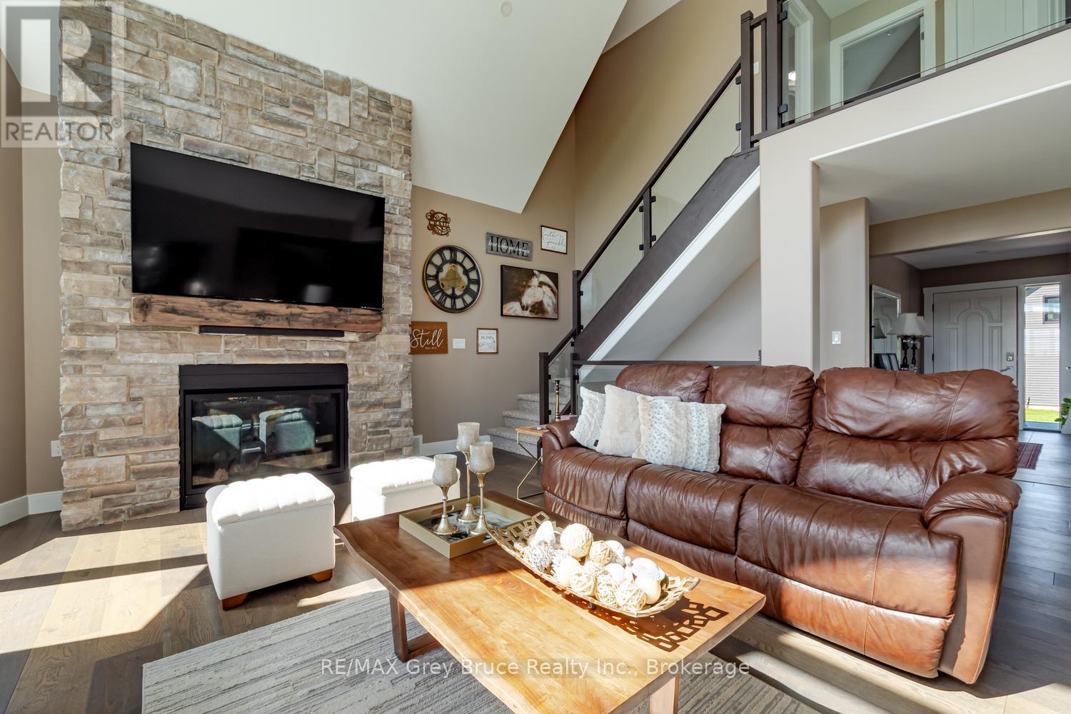 617536 Concession 1 Road, Meaford, ON