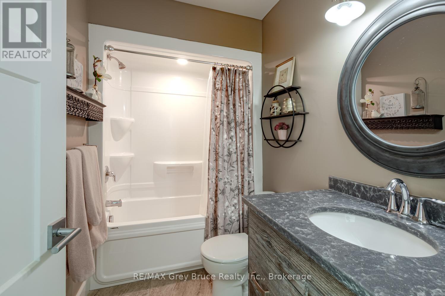 617536 Concession 1 Road, Meaford, ON
