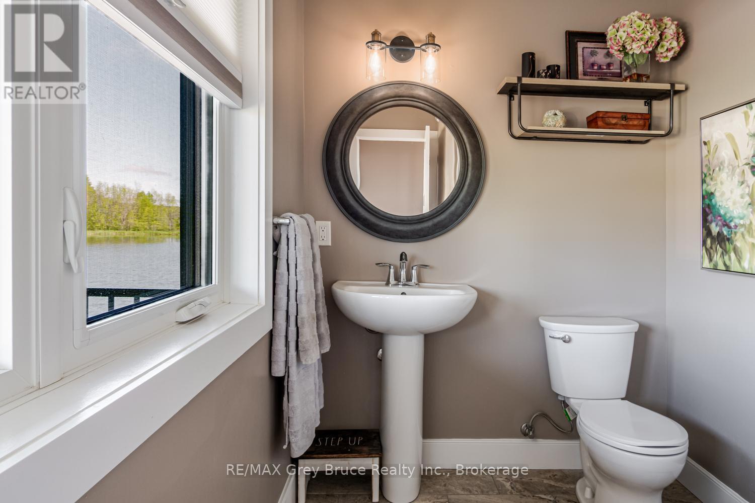 617536 Concession 1 Road, Meaford, ON