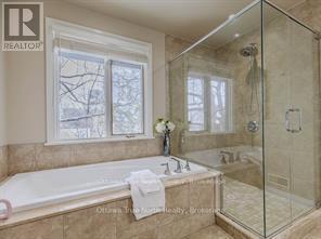 105 Black Maple Private, Ottawa, ON - Indoor Photo Showing Bathroom