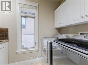 105 Black Maple Private, Ottawa, ON - Indoor Photo Showing Laundry Room