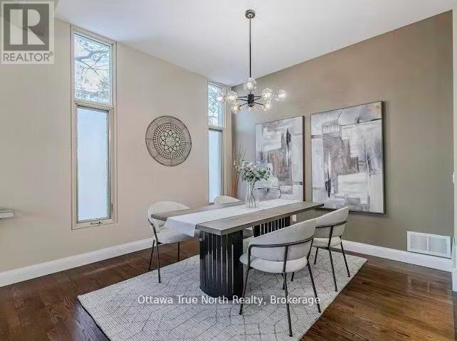 105 Black Maple Private, Ottawa, ON - Indoor Photo Showing Dining Room