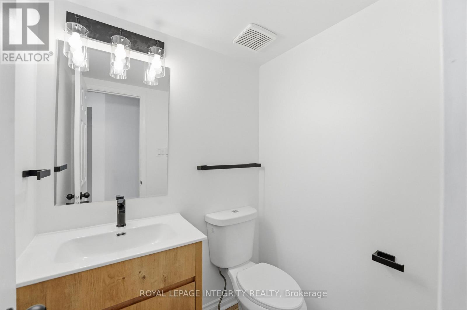 76 Hunterswood Crescent, Ottawa, ON - Indoor Photo Showing Bathroom