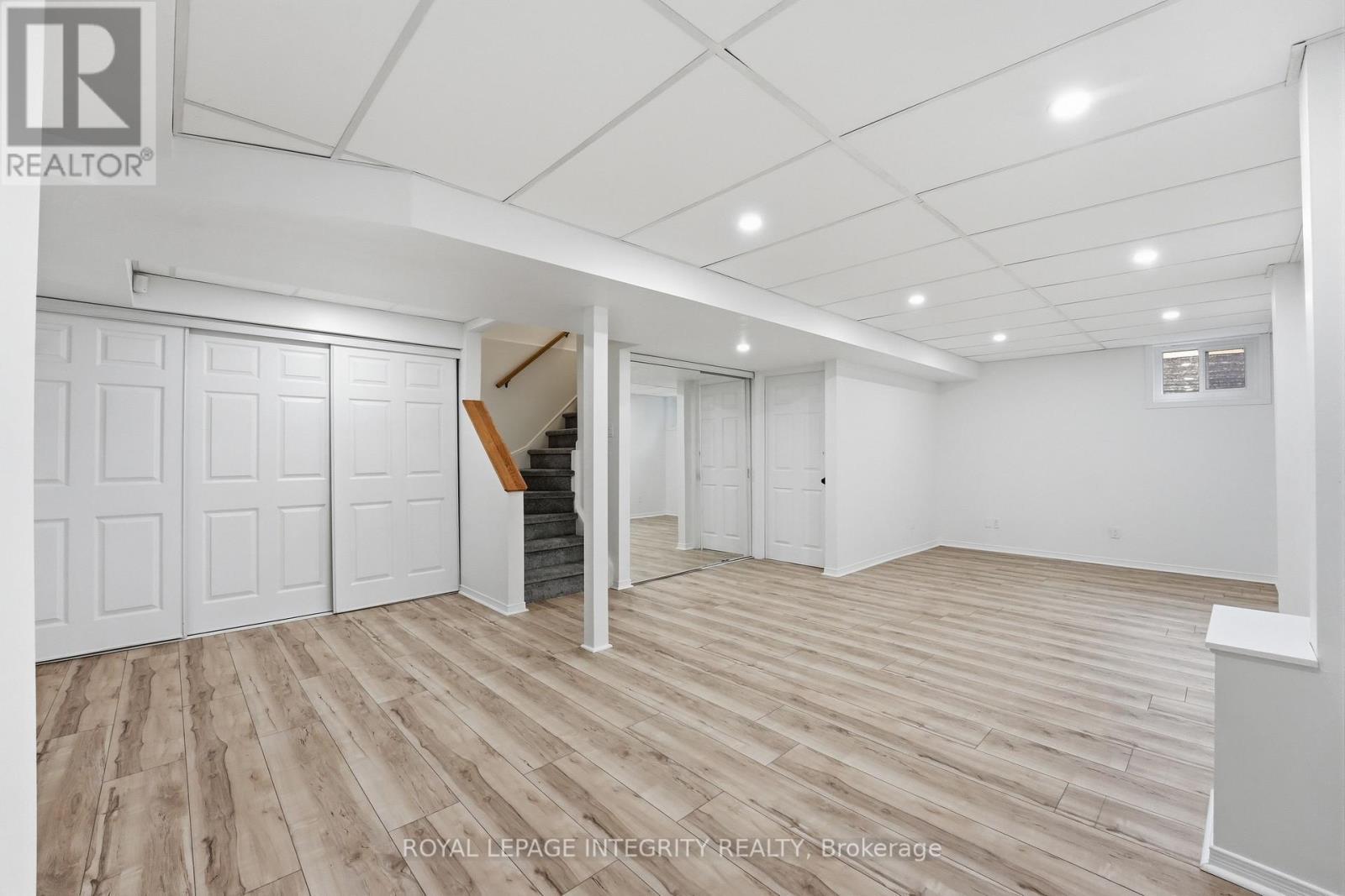 76 Hunterswood Crescent, Ottawa, ON - Indoor