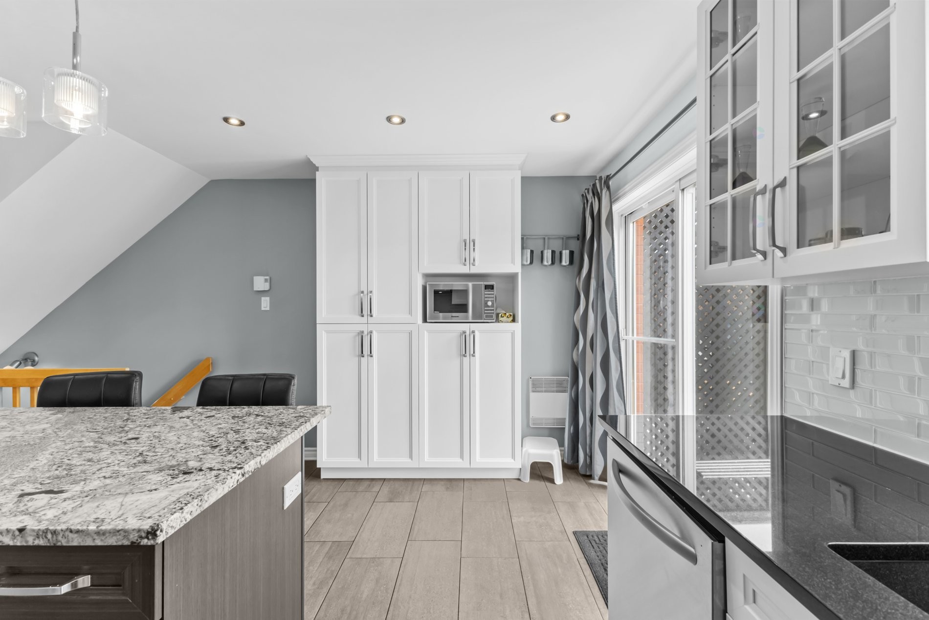Kitchen - 2654Z Rue Anne-Hébert, Montréal (Mercier/Hochelaga-Maisonneuve), QC - Indoor Photo Showing Kitchen With Upgraded Kitchen
