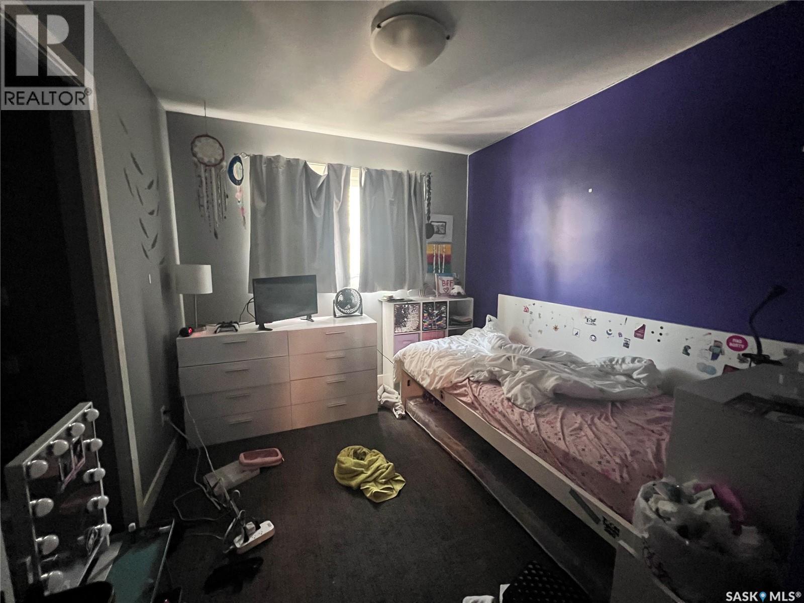 110 Childers Crescent, Saskatoon, SK - Indoor Photo Showing Bedroom