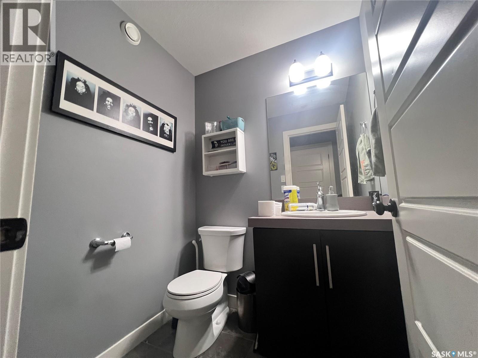 110 Childers Crescent, Saskatoon, SK - Indoor Photo Showing Bathroom