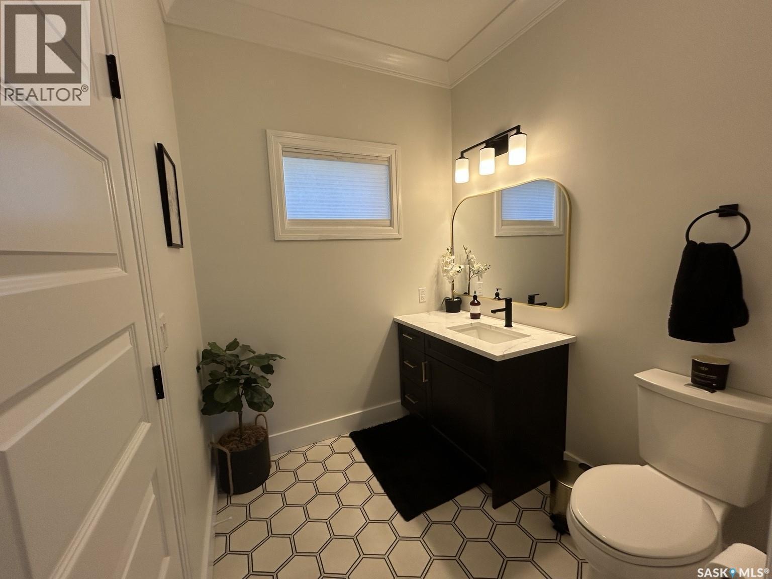 104 Central Boulevard, Nipawin, SK - Indoor Photo Showing Bathroom