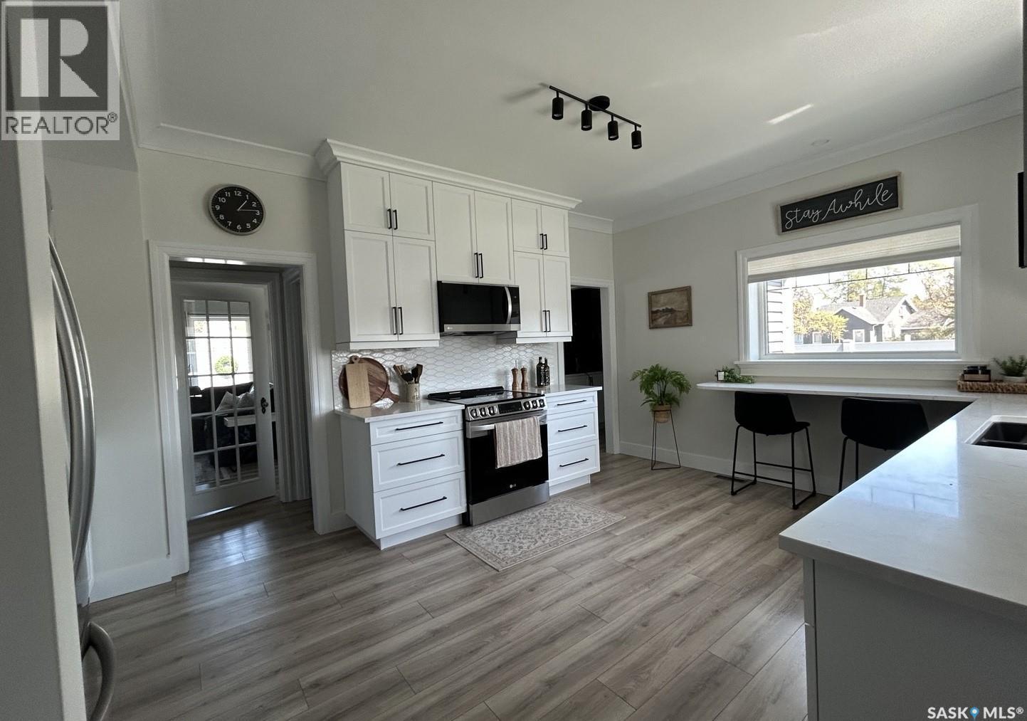 104 Central Boulevard, Nipawin, SK - Indoor Photo Showing Kitchen