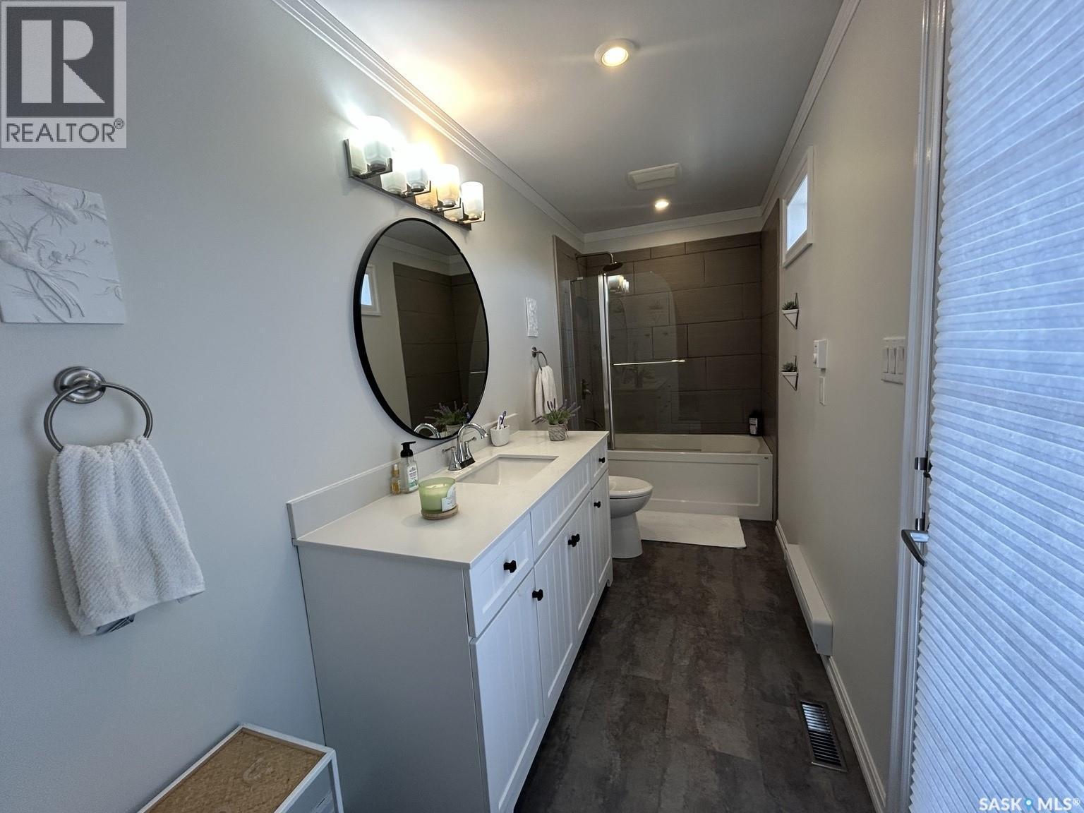 104 Central Boulevard, Nipawin, SK - Indoor Photo Showing Bathroom