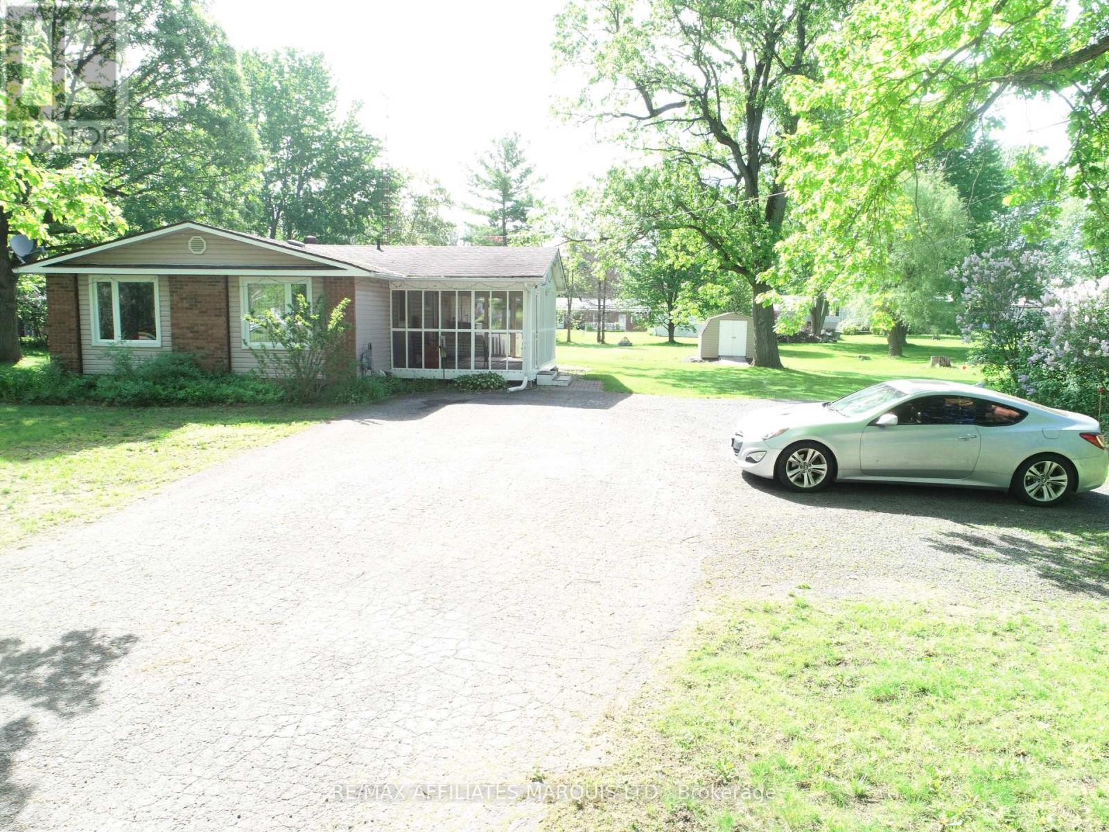 9 Sutton Drive, Edwardsburgh/Cardinal, ON - Outdoor