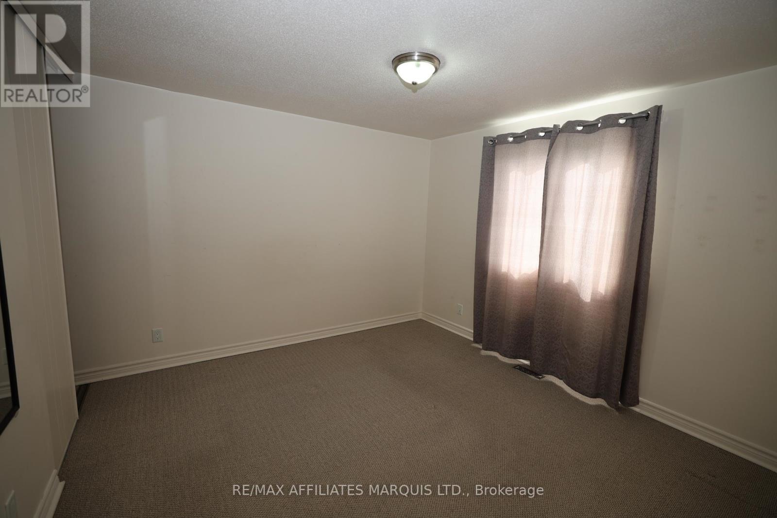 9 Sutton Drive, Edwardsburgh/Cardinal, ON - Indoor Photo Showing Other Room