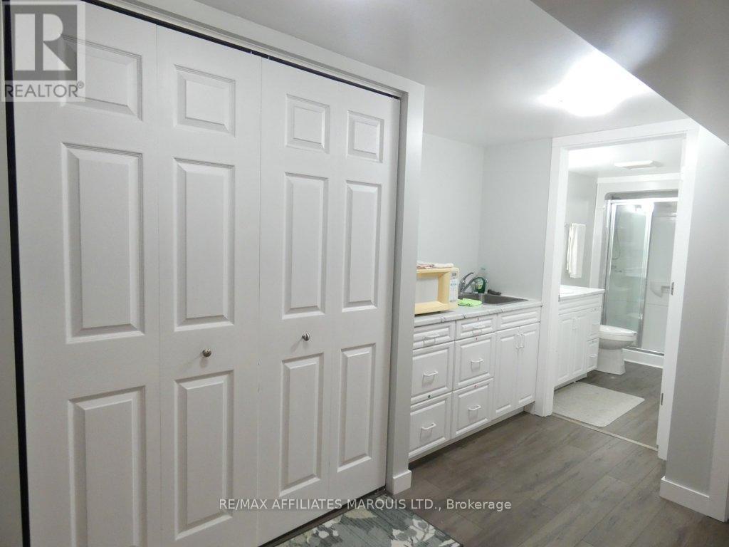 9 Sutton Drive, Edwardsburgh/Cardinal, ON - Indoor Photo Showing Other Room