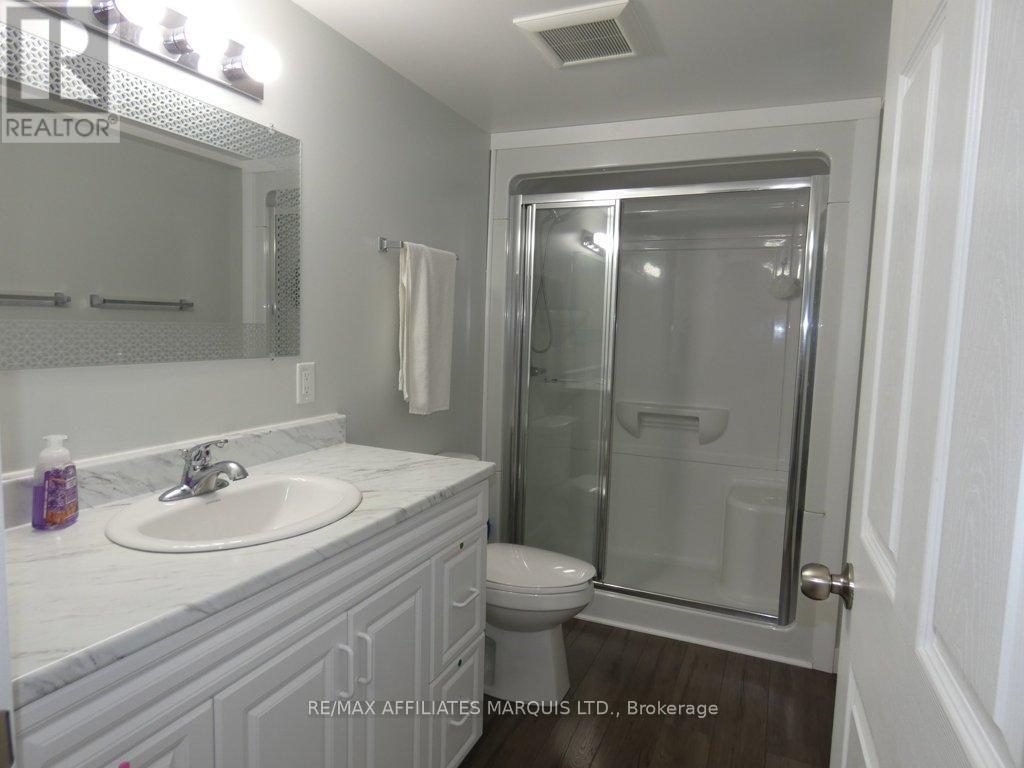 9 Sutton Drive, Edwardsburgh/Cardinal, ON - Indoor Photo Showing Bathroom