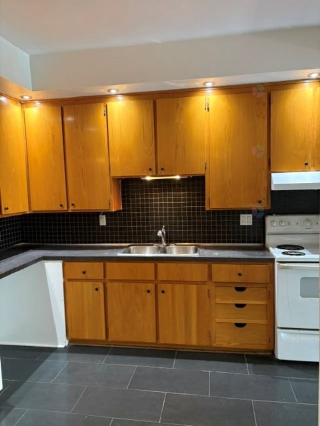 Cuisine - 2184 Rue Gauthier, Montréal (Le Plateau-Mont-Royal), QC - Indoor Photo Showing Kitchen With Double Sink