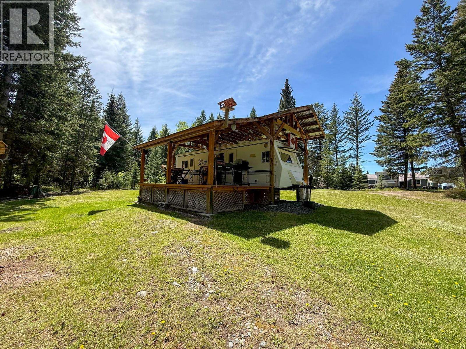7532 Thomas Point Road, Sheridan Lake, BC - Outdoor With Deck Patio Veranda