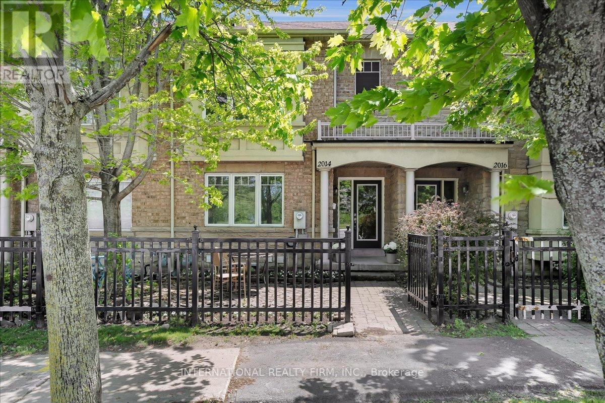 2014 Lakeshore Road W, Mississauga, ON - Outdoor With Deck Patio Veranda