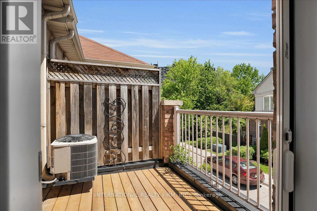 2014 Lakeshore Road W, Mississauga, ON - Outdoor With Deck Patio Veranda With Exterior