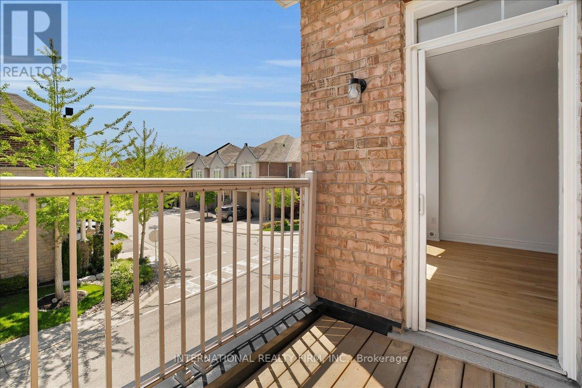 2014 Lakeshore Road W, Mississauga, ON - Outdoor With Deck Patio Veranda With Exterior