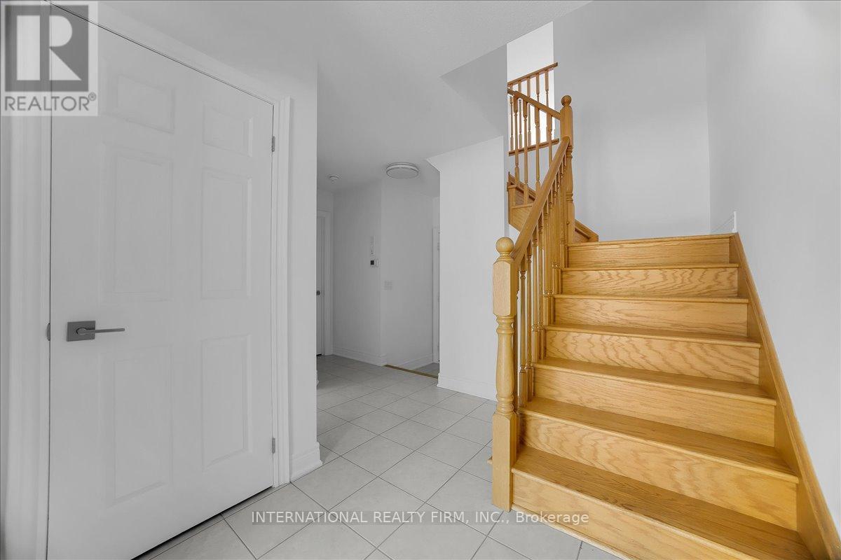 2014 Lakeshore Road W, Mississauga, ON - Indoor Photo Showing Other Room