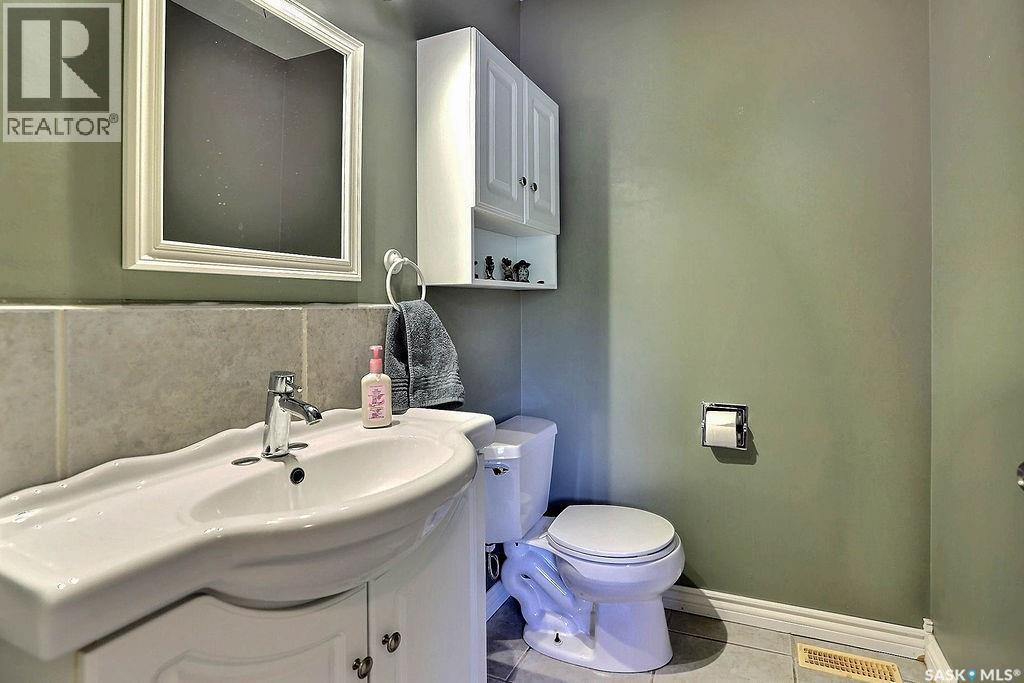 170 Elgin Crescent, Lumsden, SK - Indoor Photo Showing Bathroom