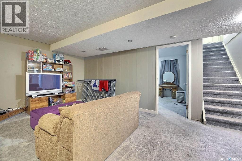 170 Elgin Crescent, Lumsden, SK - Indoor