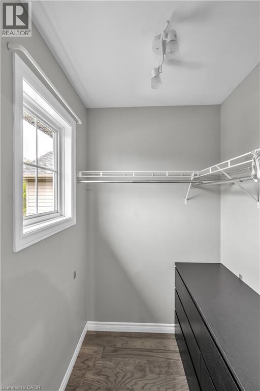 1630 Benjamin Drive, London, ON - Indoor With Storage