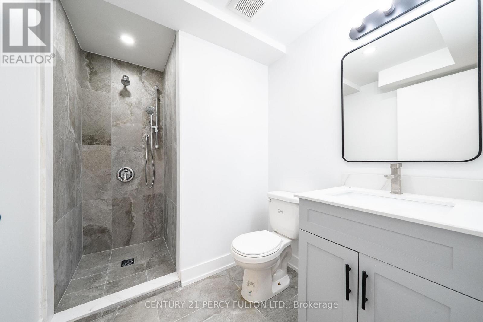 1611 Geta Circle, Pickering, ON - Indoor Photo Showing Bathroom