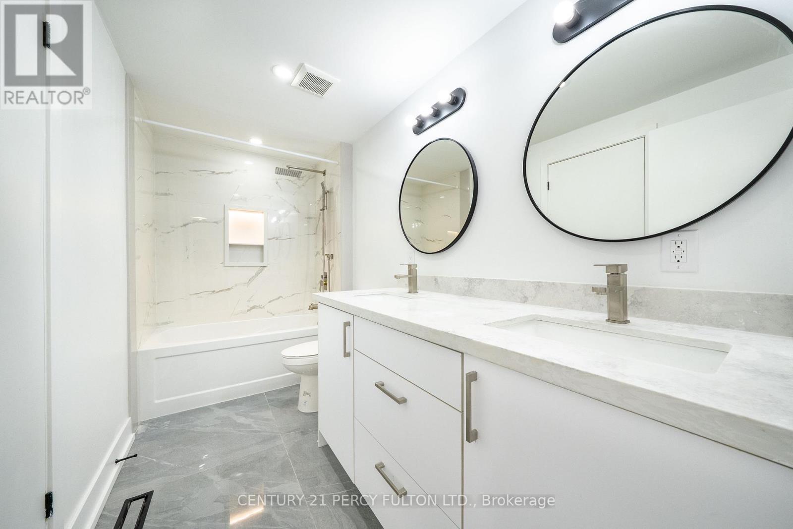 1611 Geta Circle, Pickering, ON - Indoor Photo Showing Bathroom