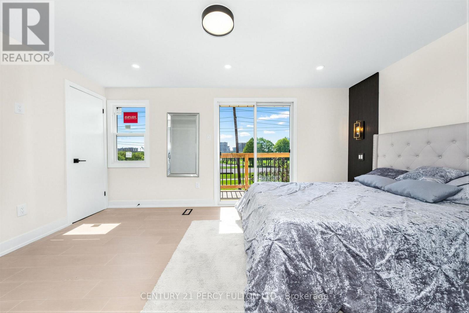 1611 Geta Circle, Pickering, ON - Indoor Photo Showing Bedroom