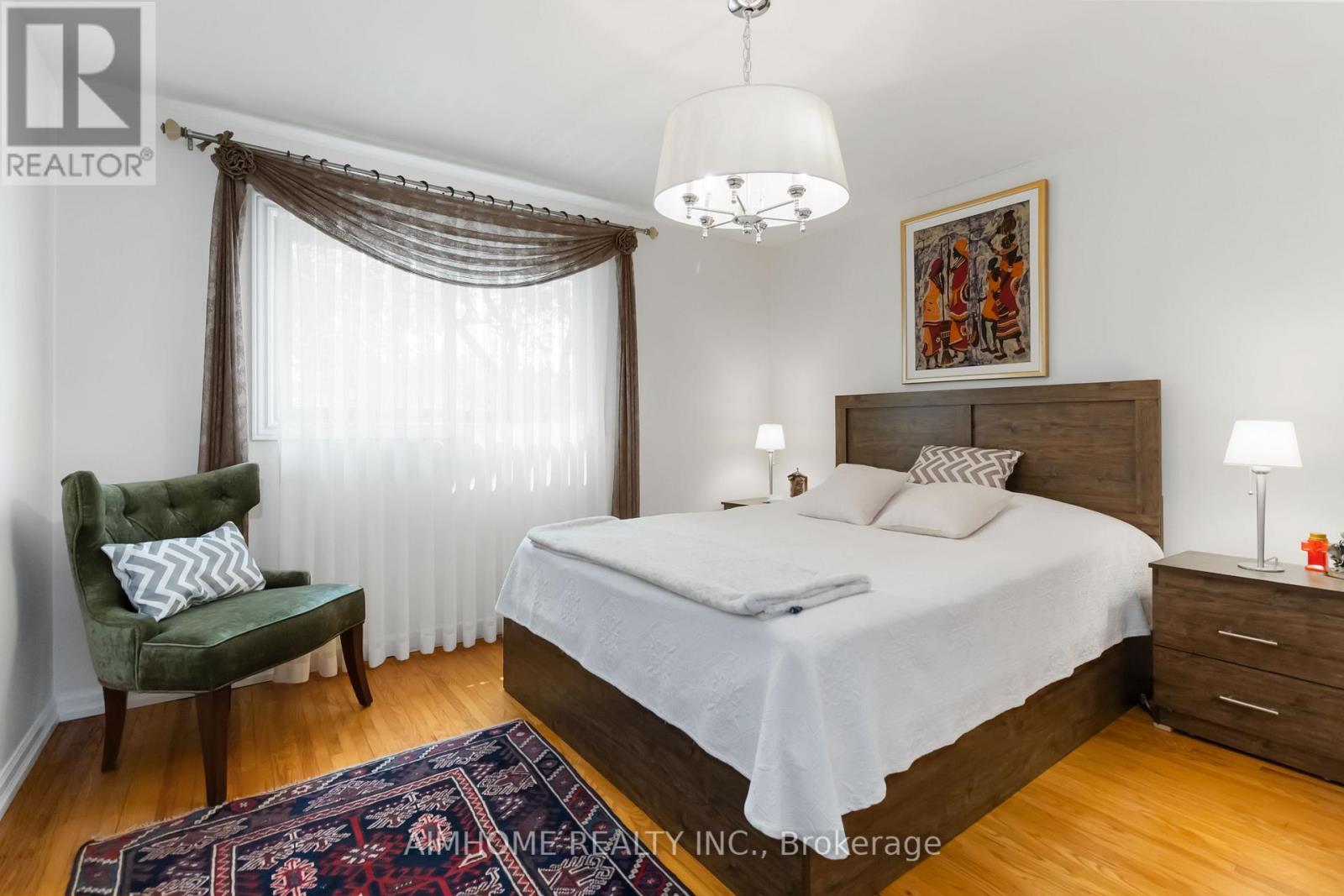 1031 Marley Crescent, Burlington, ON - Indoor Photo Showing Bedroom