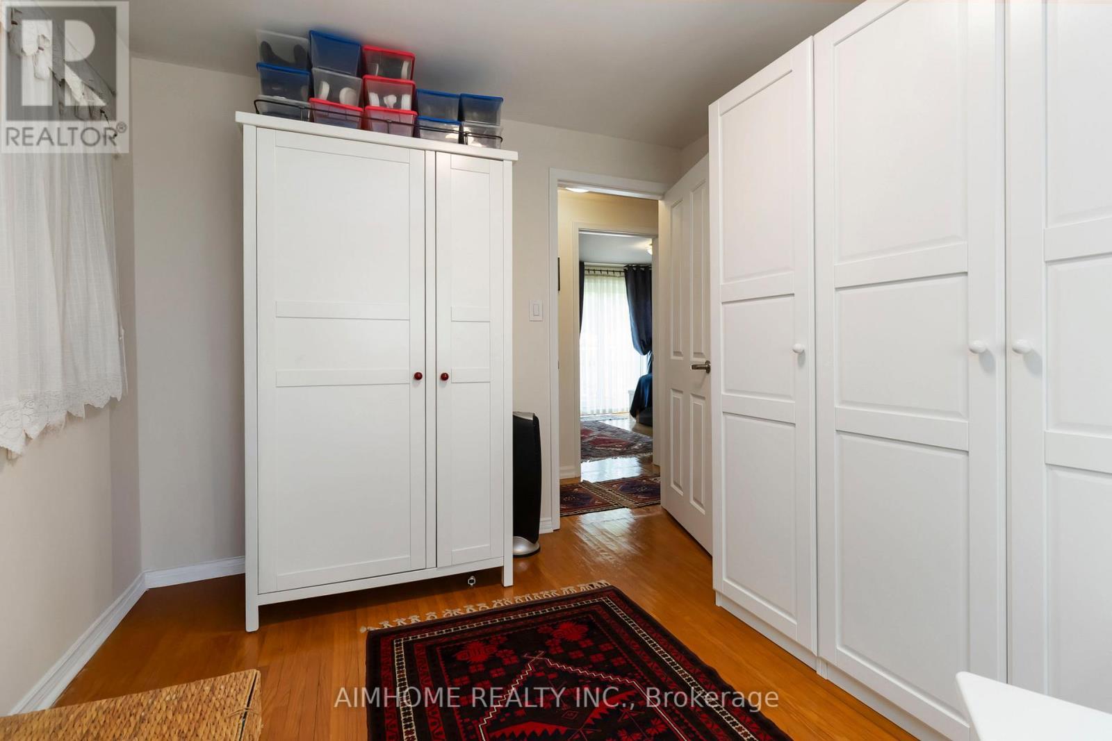 1031 Marley Crescent, Burlington, ON - Indoor Photo Showing Other Room