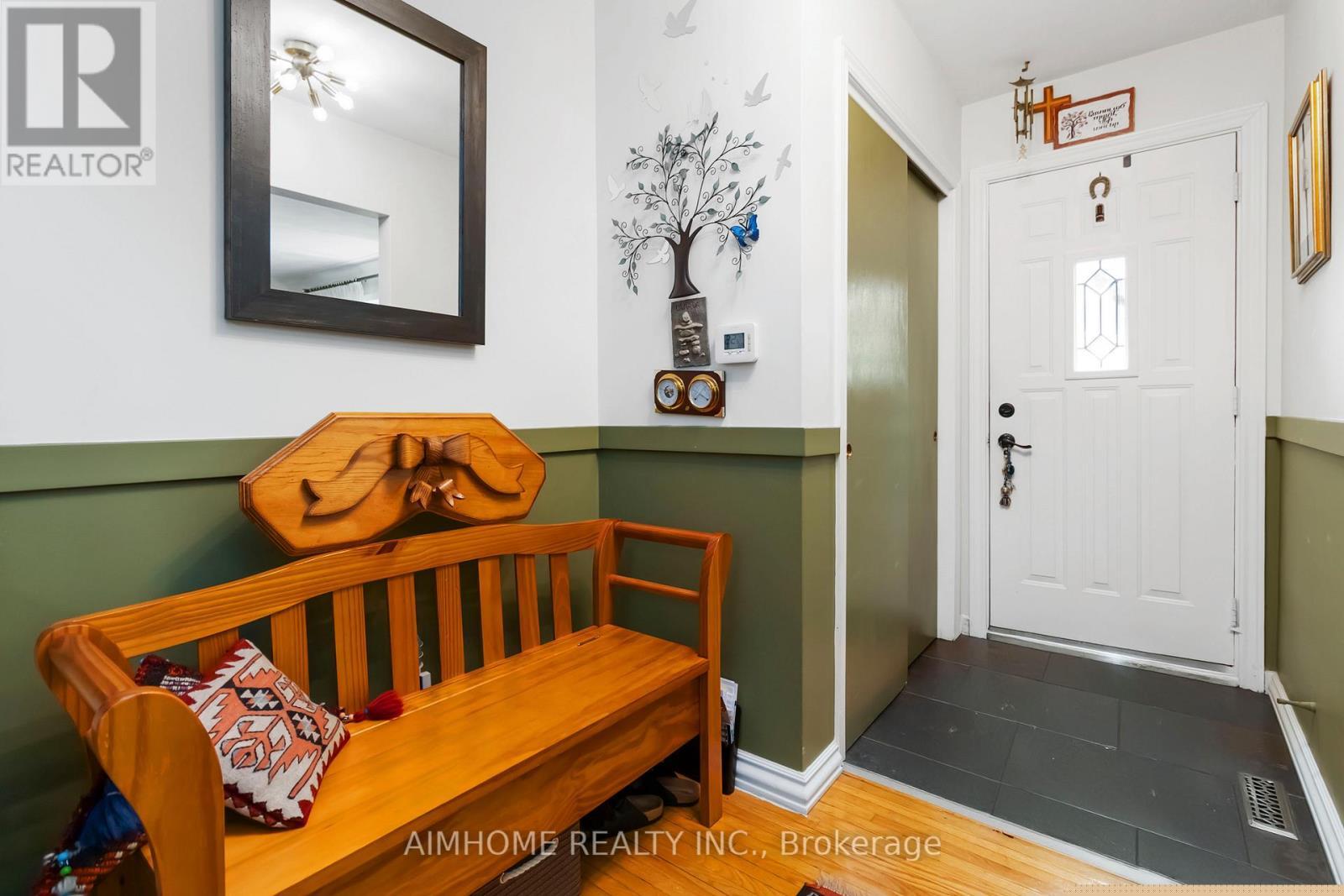1031 Marley Crescent, Burlington, ON - Indoor Photo Showing Other Room