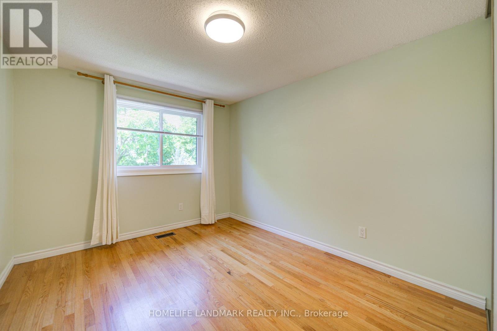 7 - 3345 Silverado Drive, Mississauga, ON - Indoor Photo Showing Other Room