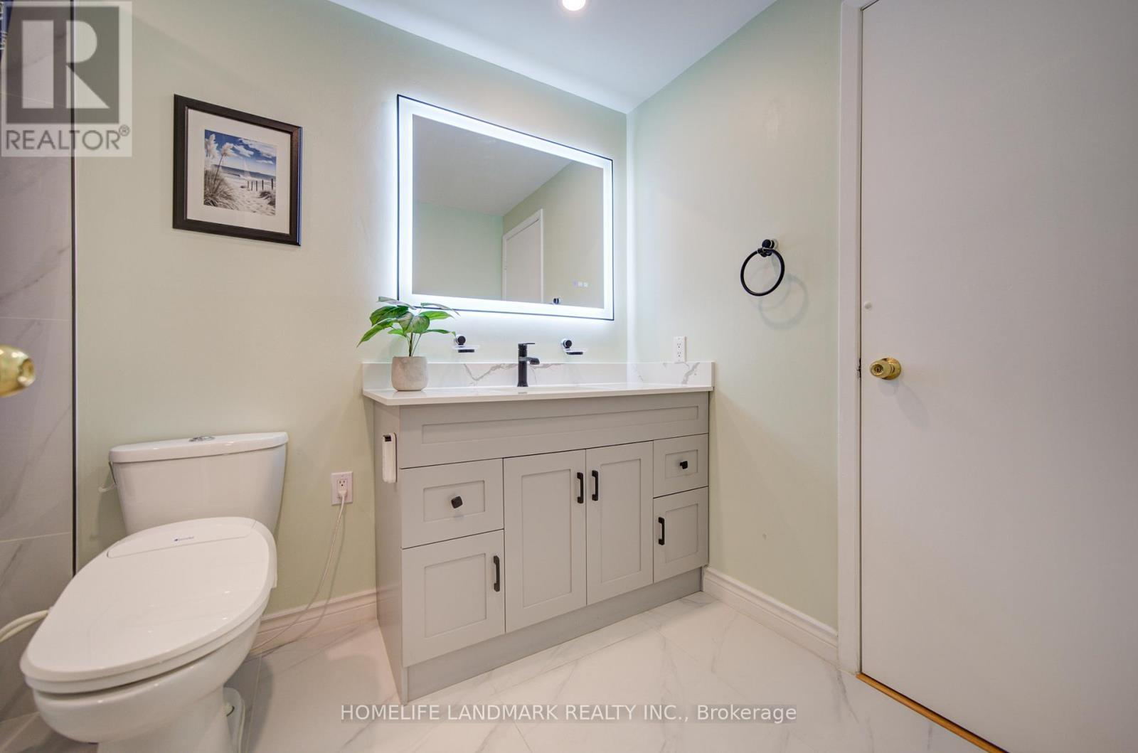7 - 3345 Silverado Drive, Mississauga, ON - Indoor Photo Showing Bathroom
