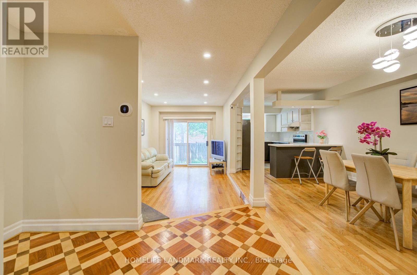 7 - 3345 Silverado Drive, Mississauga, ON - Indoor Photo Showing Other Room