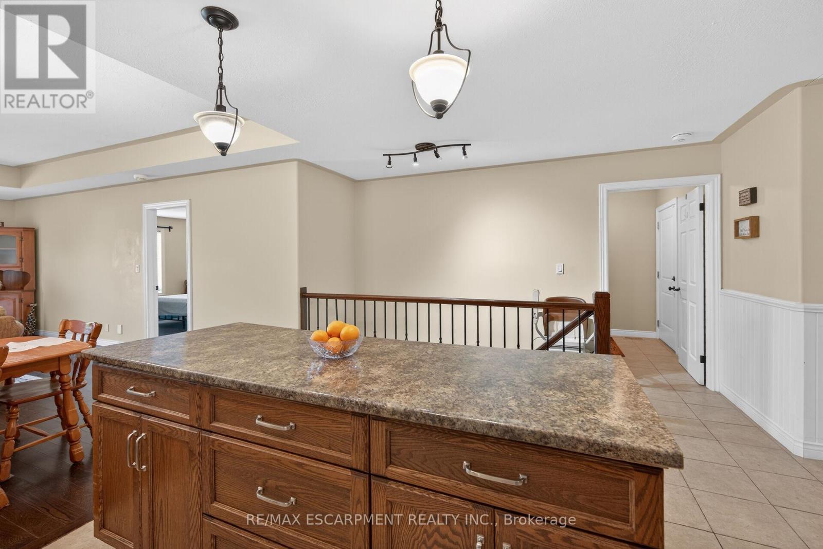 10 Emily Street, Haldimand, ON - Indoor