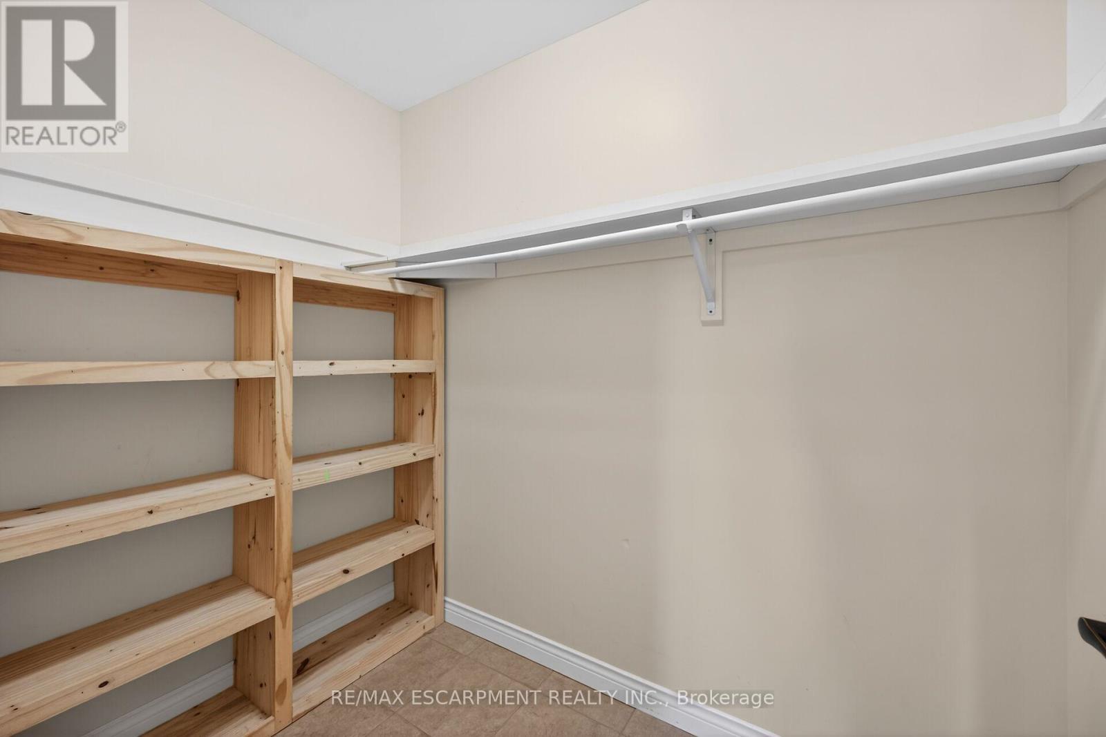 10 Emily Street, Haldimand, ON - Indoor With Storage