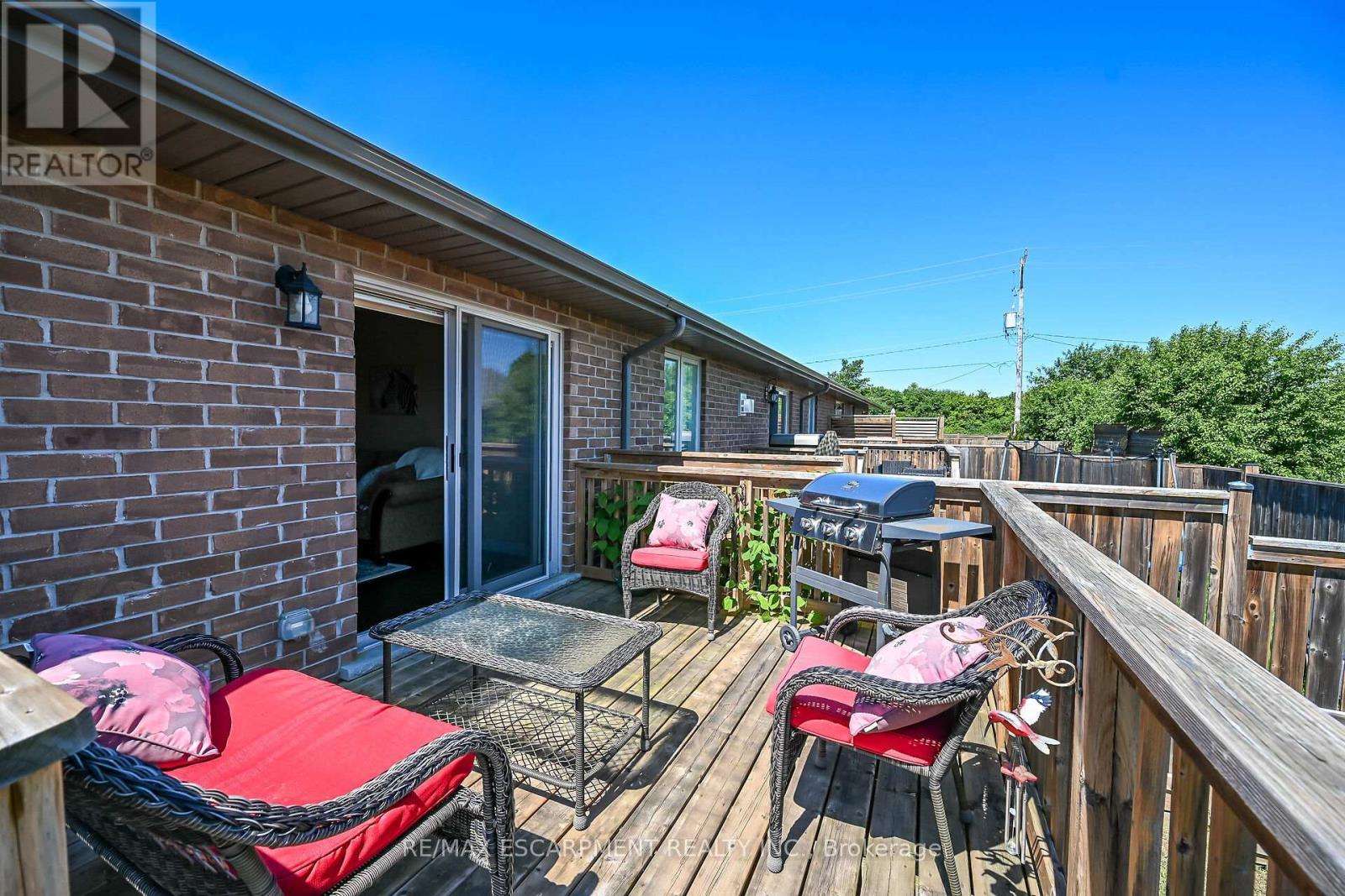 10 Emily Street, Haldimand, ON - Outdoor With Deck Patio Veranda With Exterior
