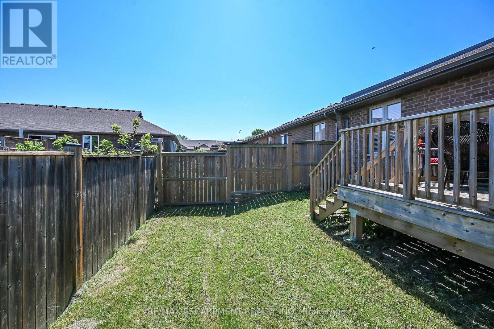 10 Emily Street, Haldimand, ON - Outdoor