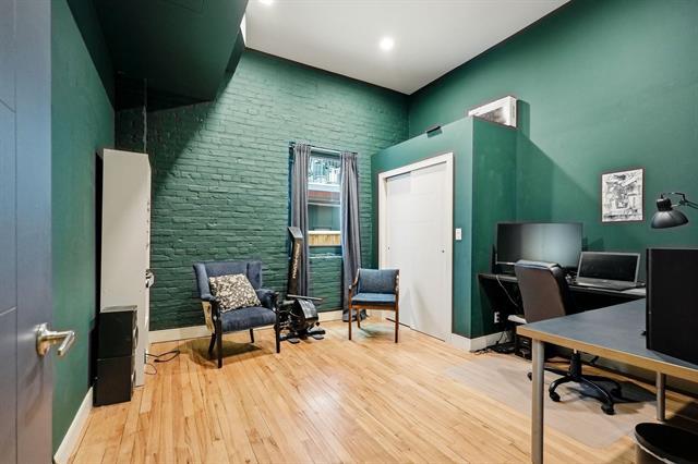 251 Princess St, Winnipeg, MB
