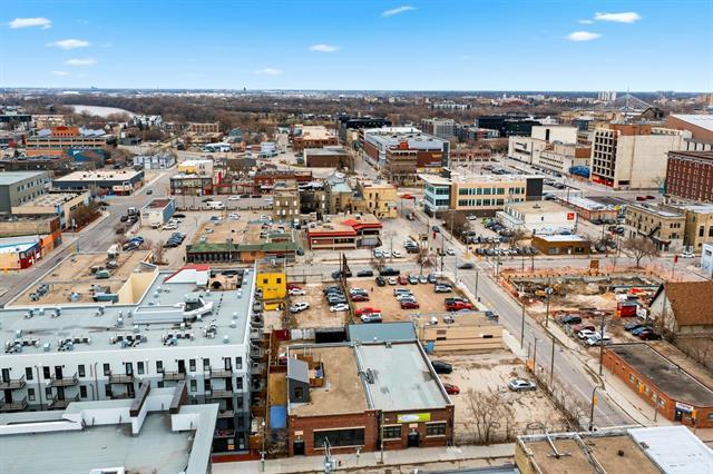 251 Princess St, Winnipeg, MB