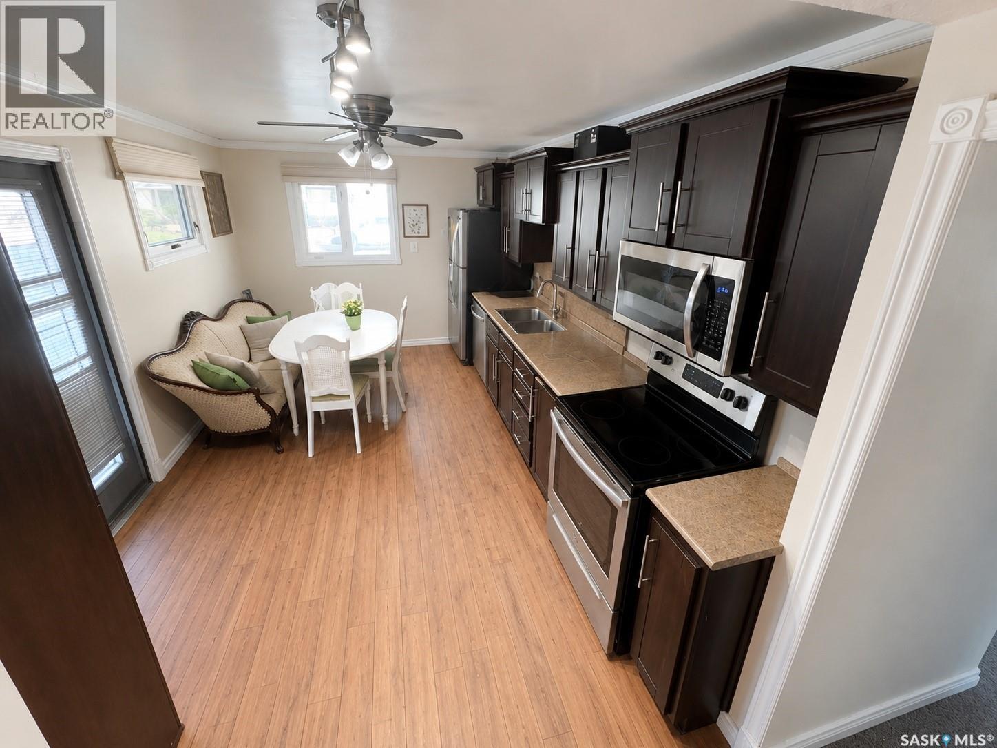 1410 4Th Avenue N, Regina, SK