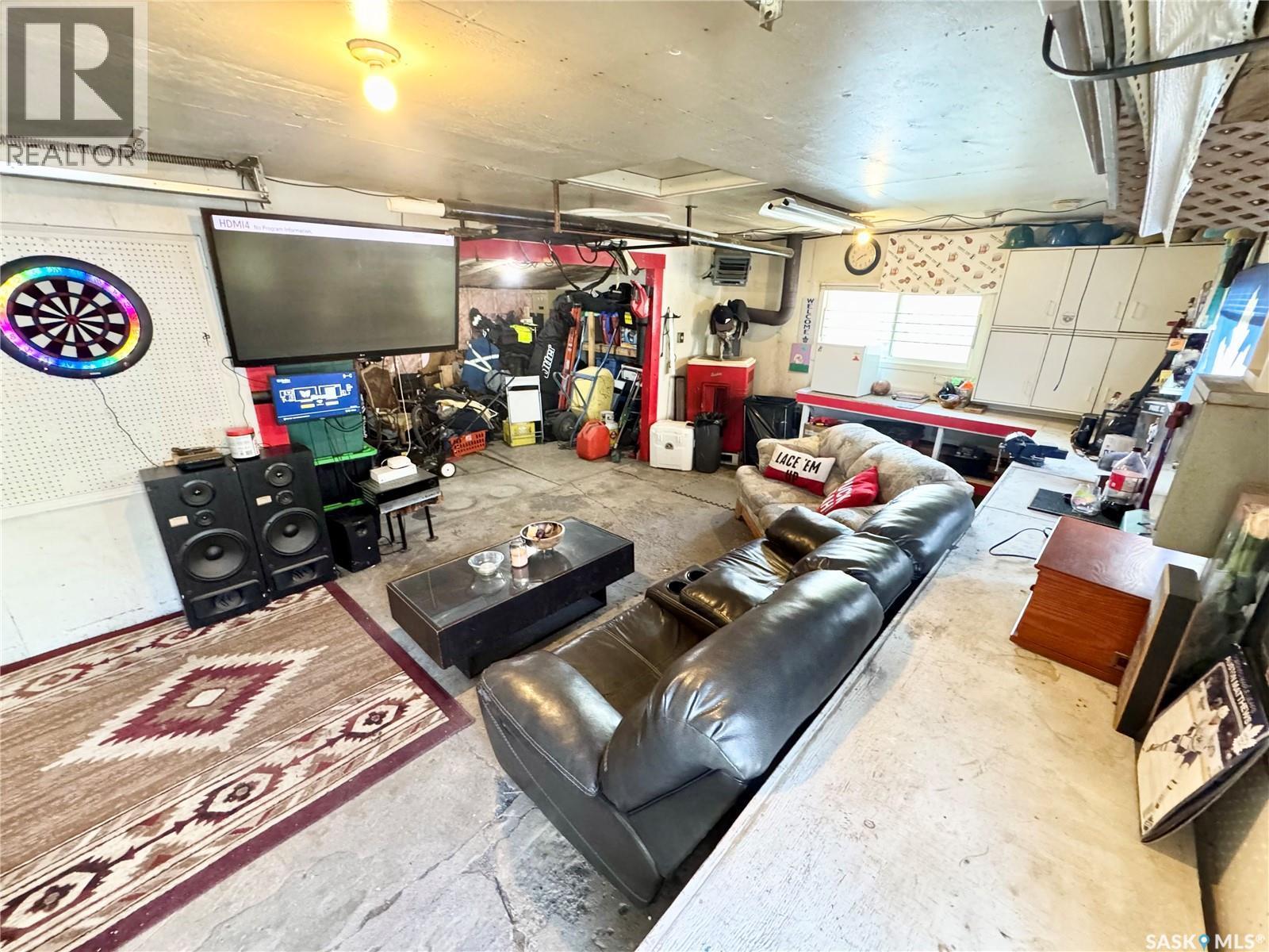1410 4Th Avenue N, Regina, SK