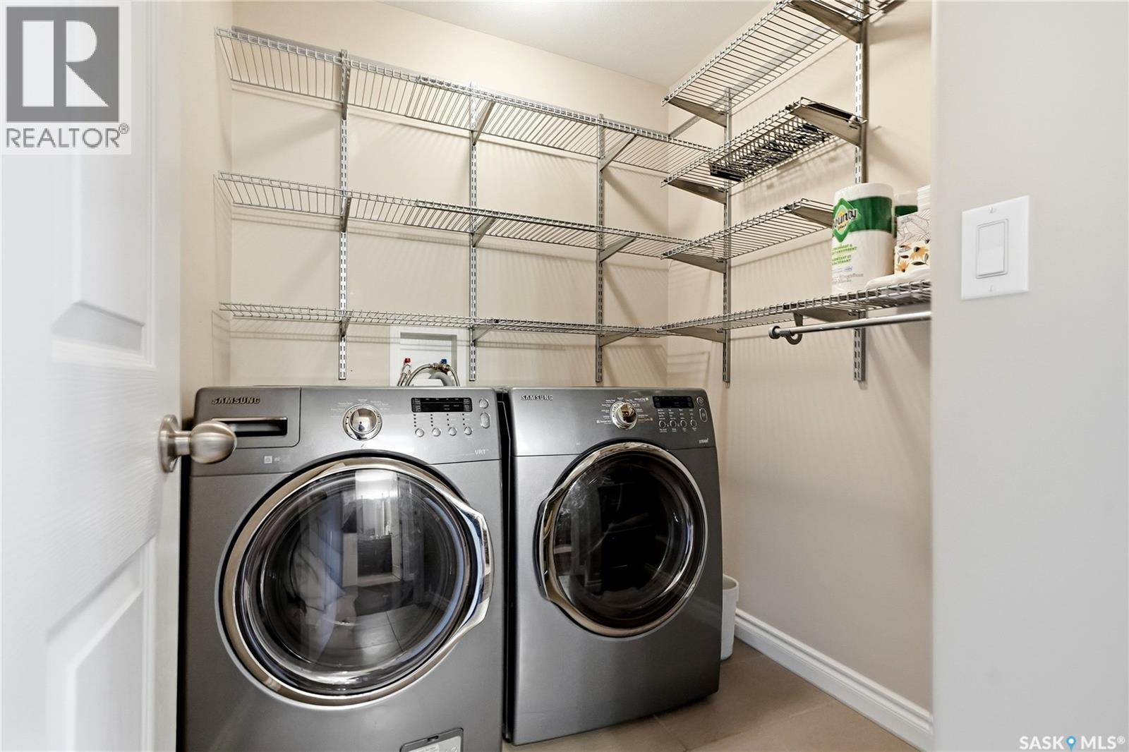627 Paton Way, Saskatoon, SK - Indoor Photo Showing Laundry Room