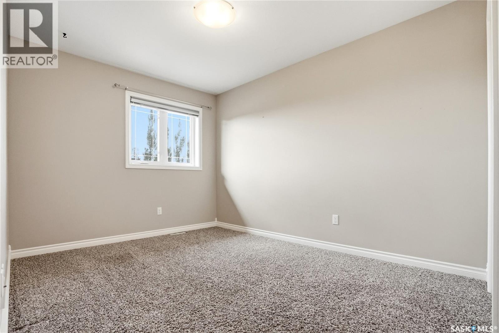 627 Paton Way, Saskatoon, SK - Indoor Photo Showing Other Room