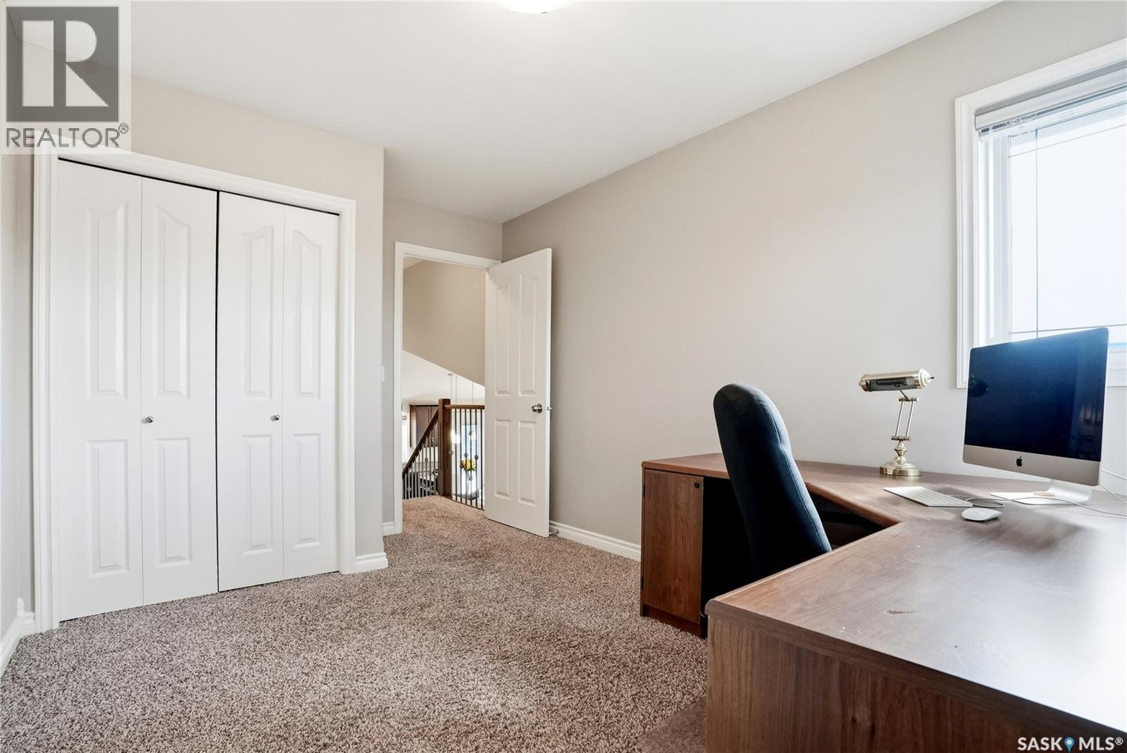 627 Paton Way, Saskatoon, SK - Indoor Photo Showing Office