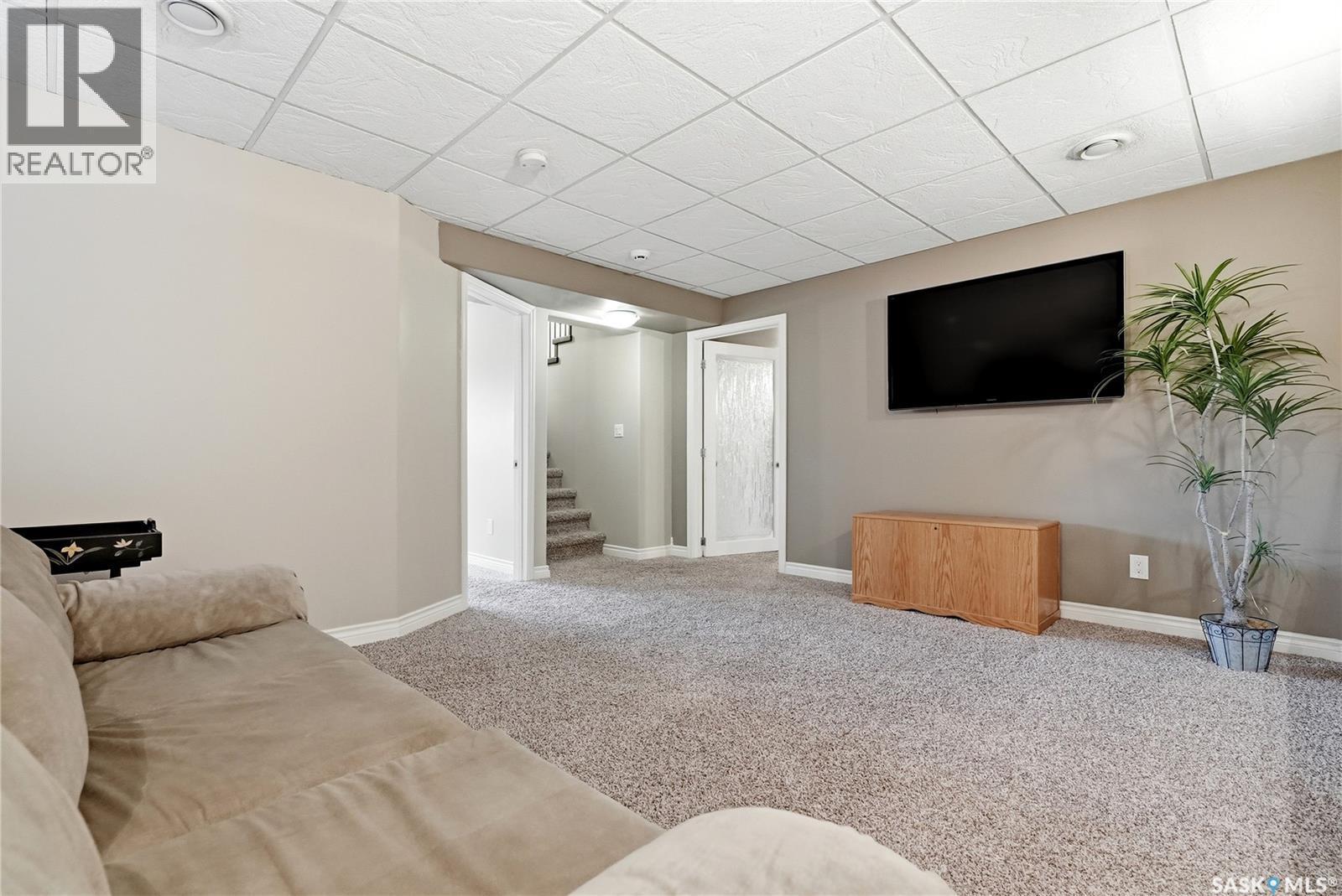 627 Paton Way, Saskatoon, SK - Indoor Photo Showing Other Room