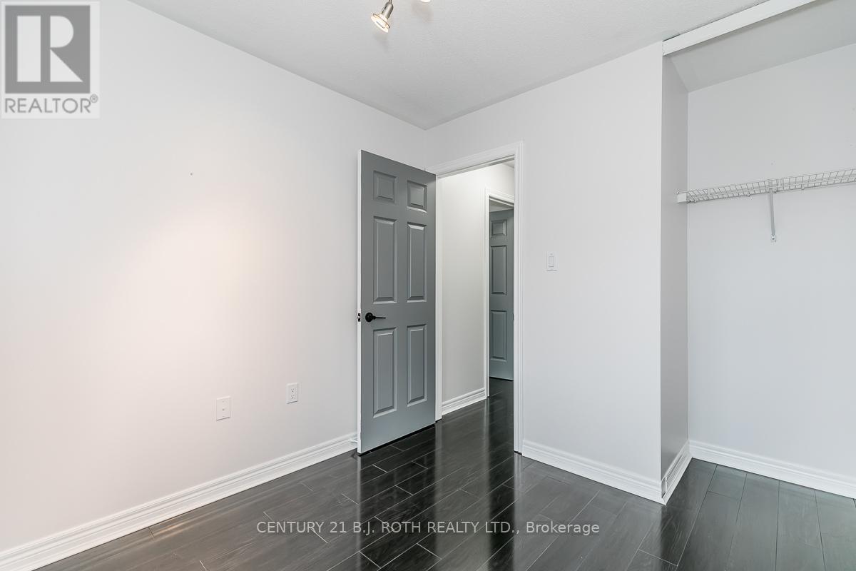 18 - 430 Mapleview Drive E, Barrie, ON - Indoor Photo Showing Other Room